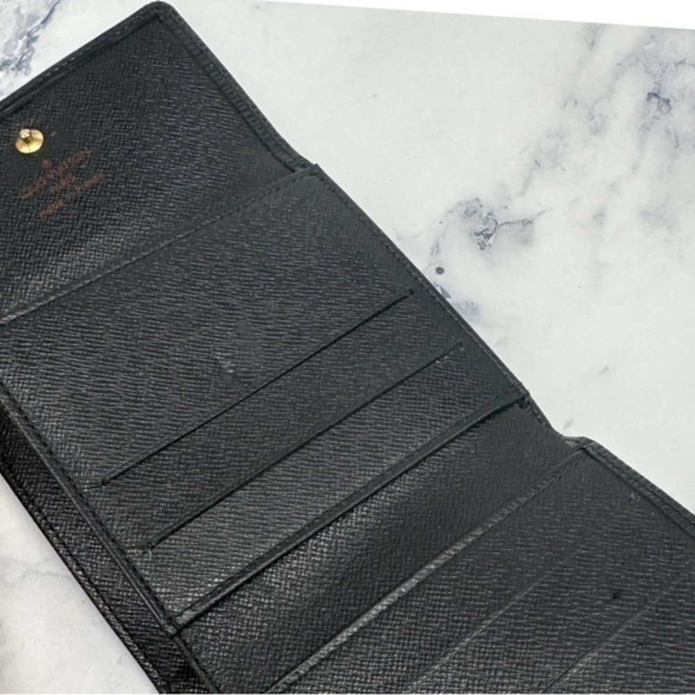 AUTHENTIC Louis Vuitton Elise wallet. Black.